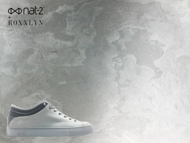nat-2 x Roxxlyn Stone Sleek Low steel grey mood