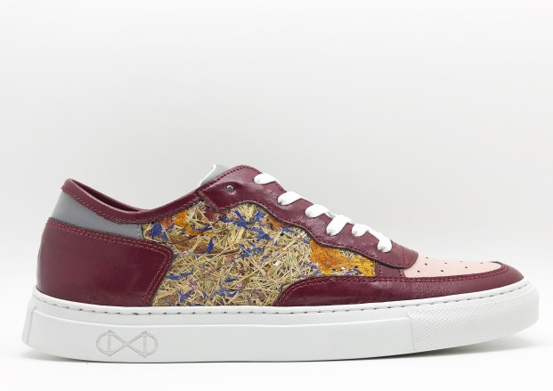 nat-2 x Swarovski Zirkonia bordeaux Kopie