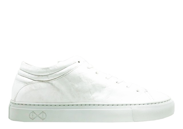 nat-2 Sleek Low Tyvek white paper